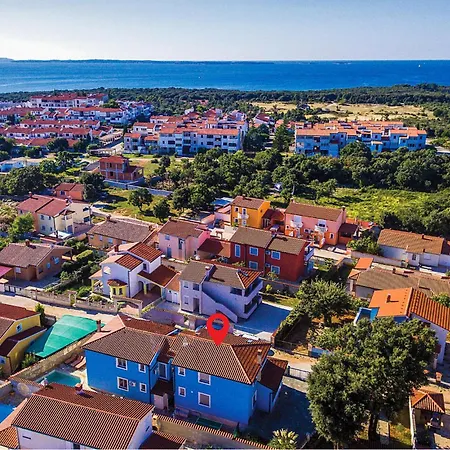 4 Bedroom Beautiful In Vodnjan